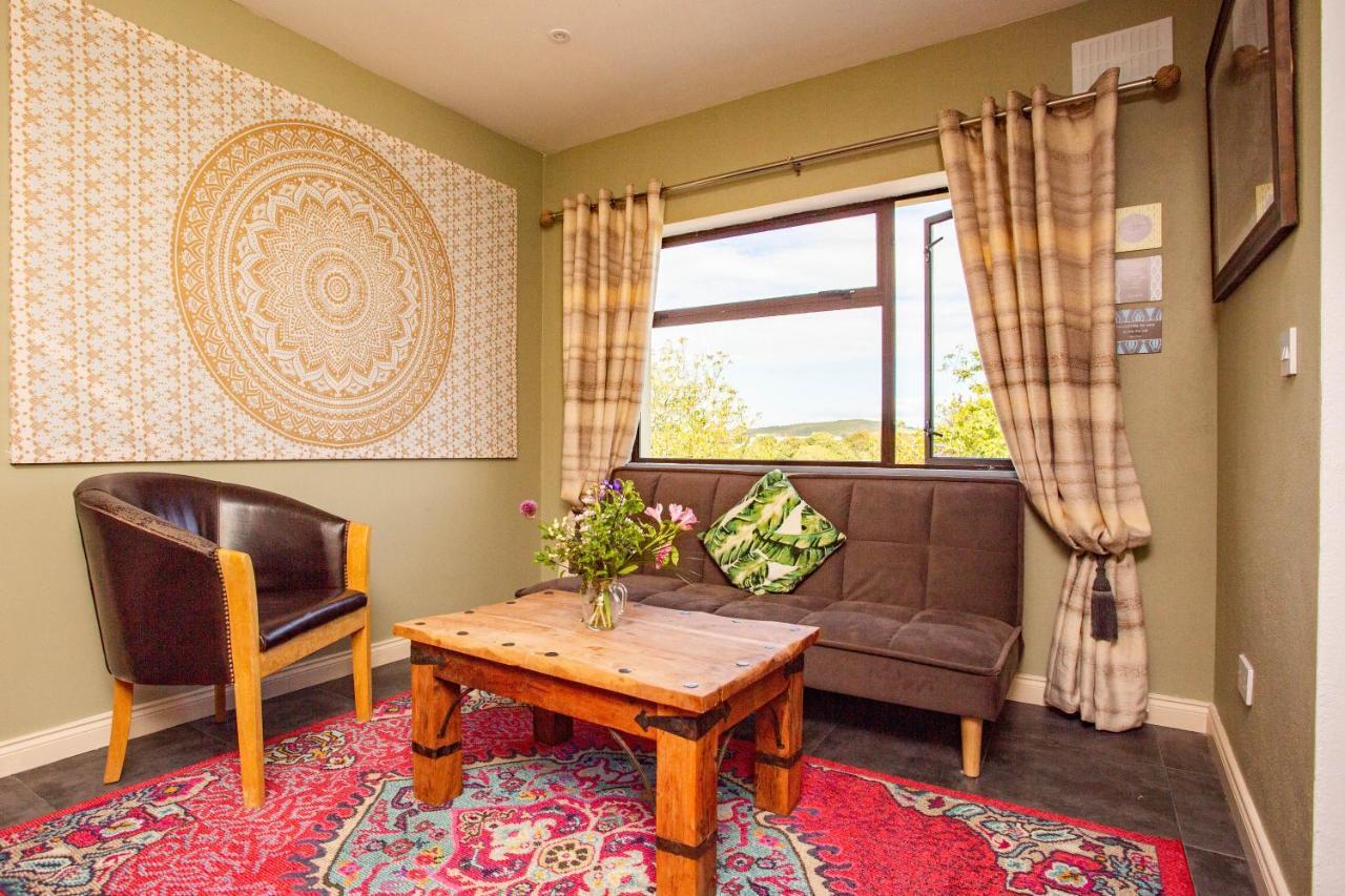 Aloha House Hotel Килорглин Екстериор снимка