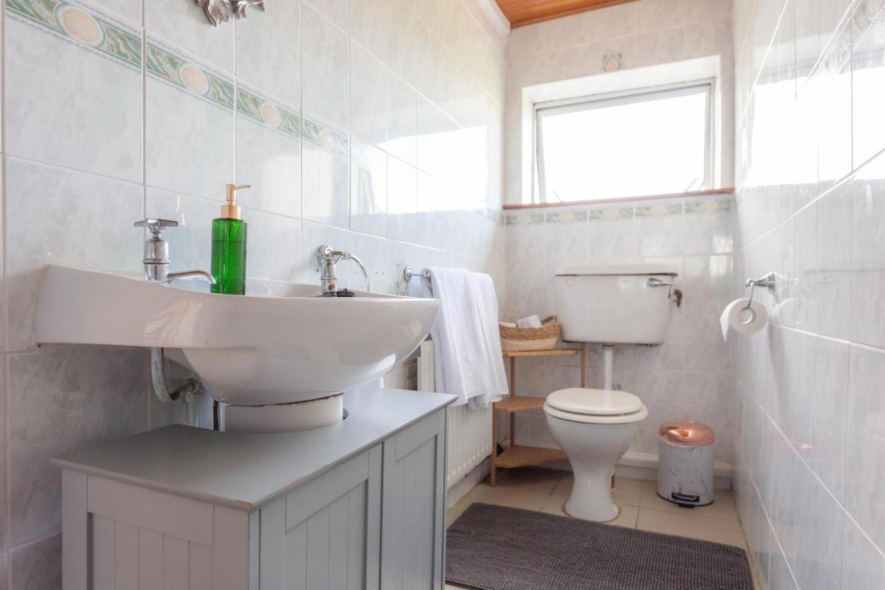Aloha House Hotel Килорглин Екстериор снимка
