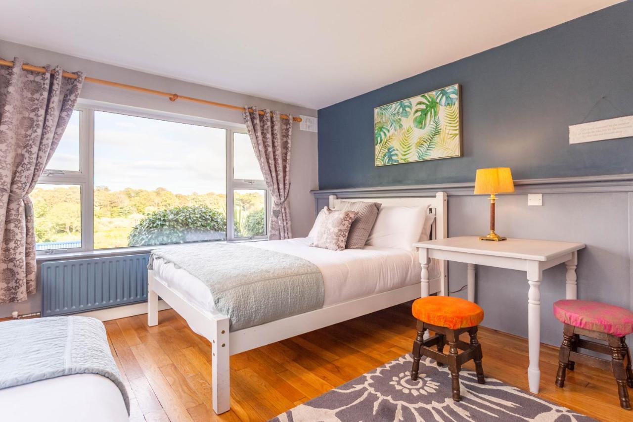 Aloha House Hotel Килорглин Екстериор снимка