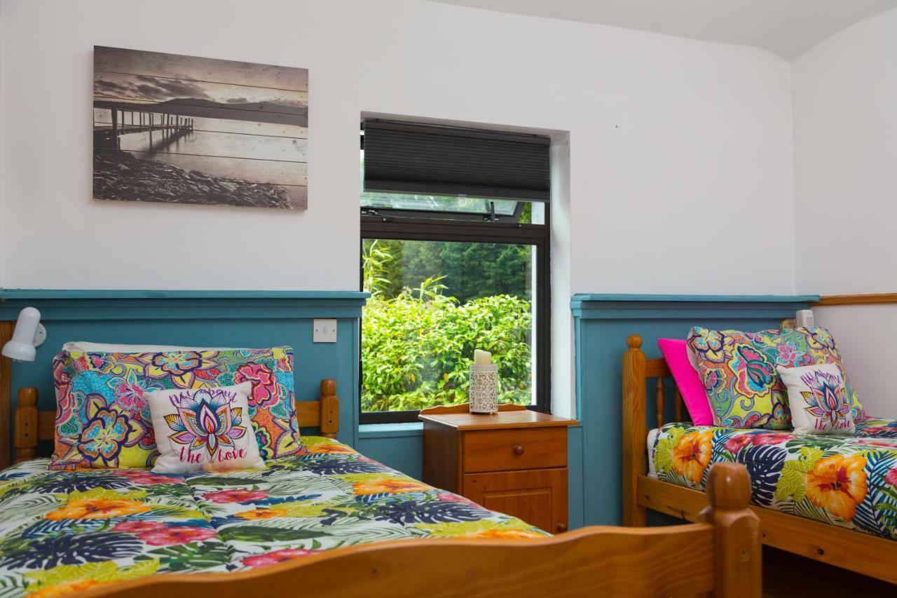 Aloha House Hotel Килорглин Екстериор снимка